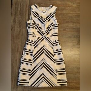 H&M chevron tan and black size 2 short dress